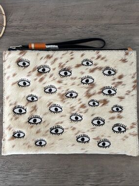 Min & Mon Cream Eye Print Wristlet Clutch in Cow Hide